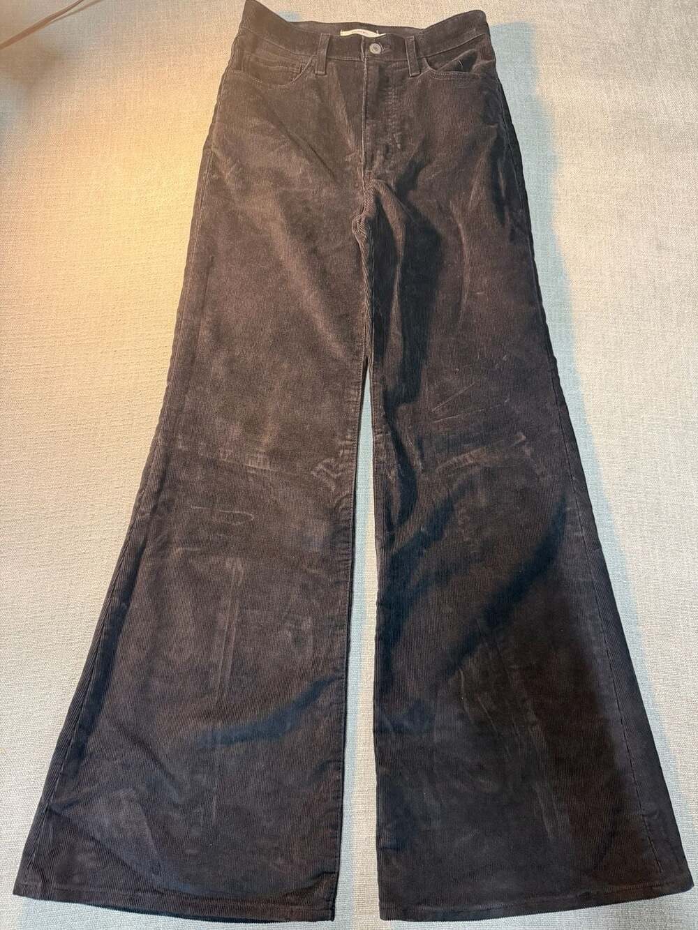 Levi's Ribcage Bell Corduroy Pants Size 28